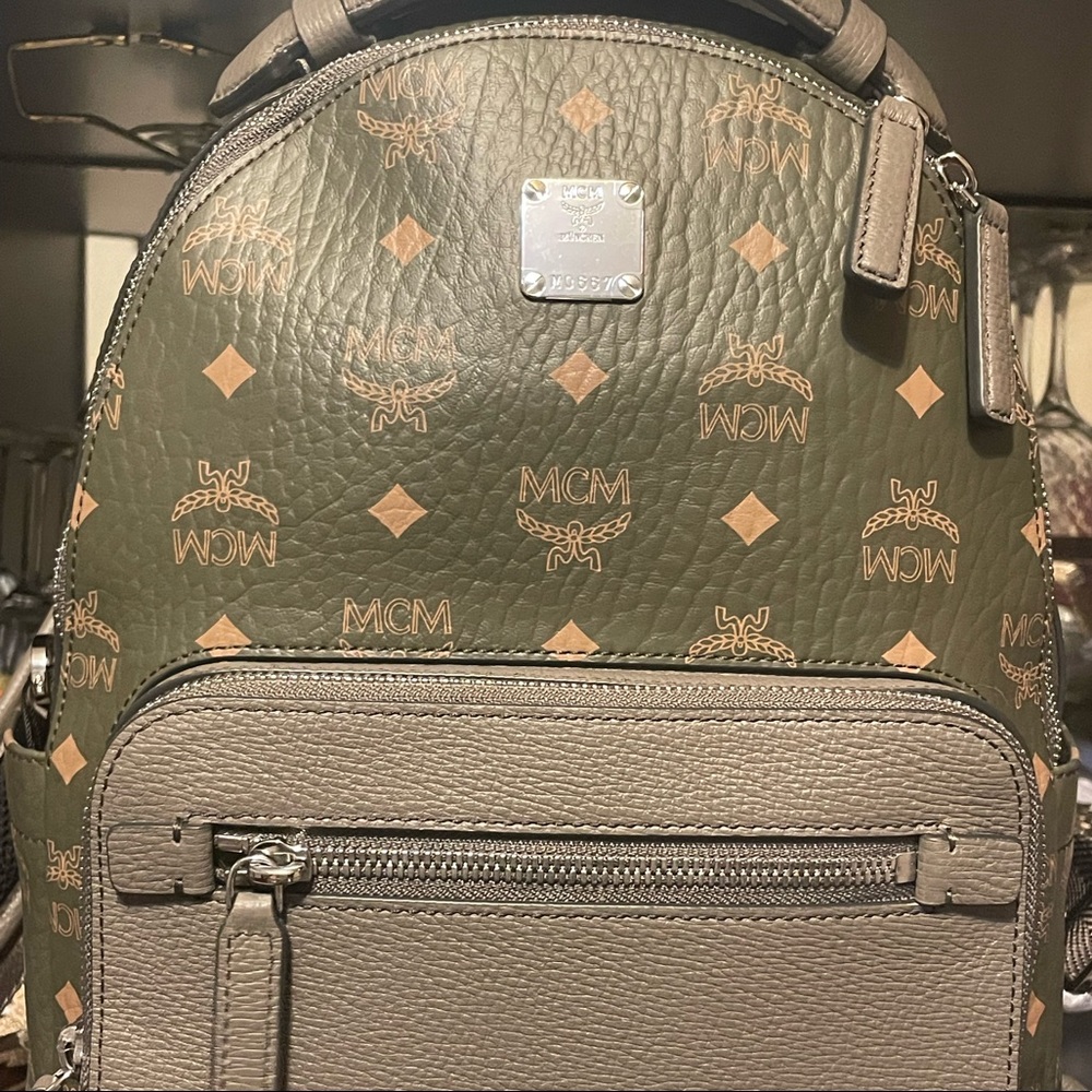 MCM LIMITED EDITION stylish premium leather good